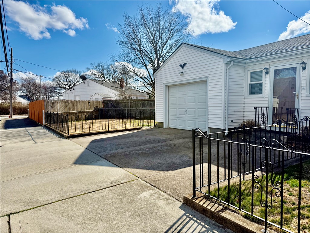 327 Rhode Island Avenue