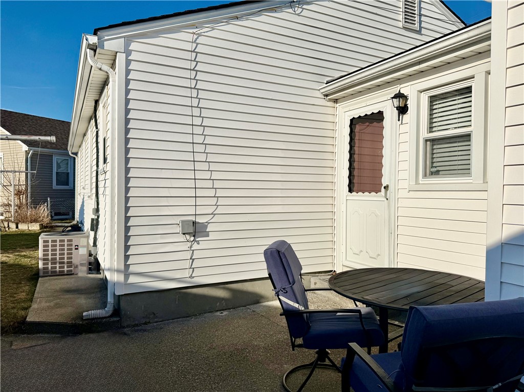 327 Rhode Island Avenue