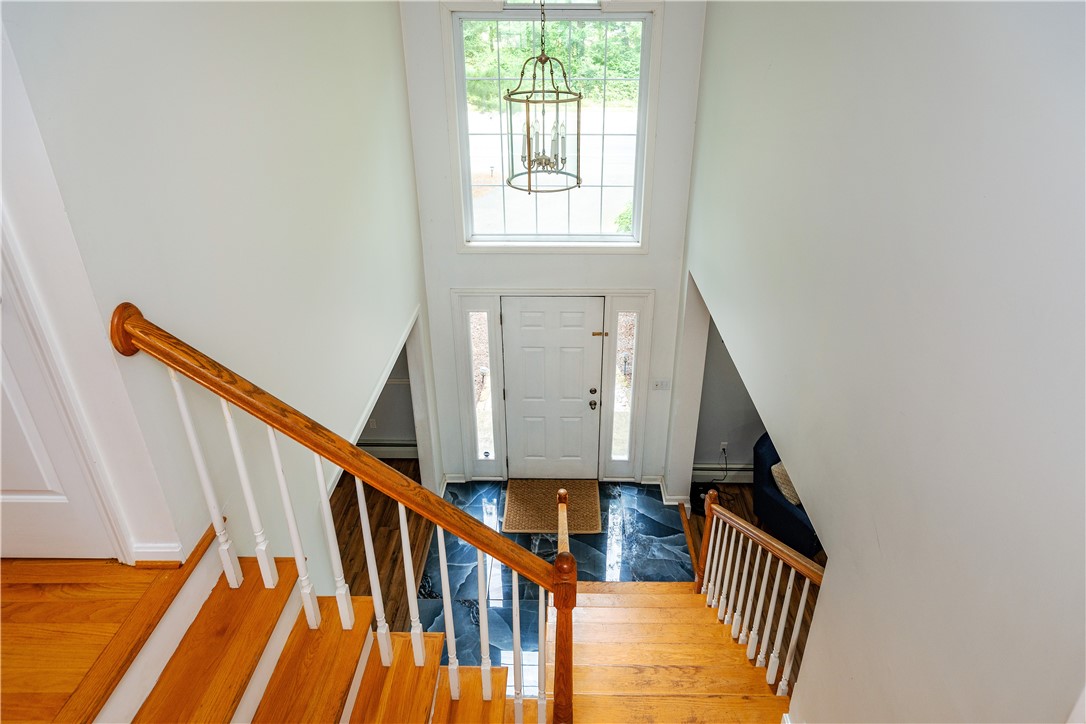 195 Oakland Beach Avenue