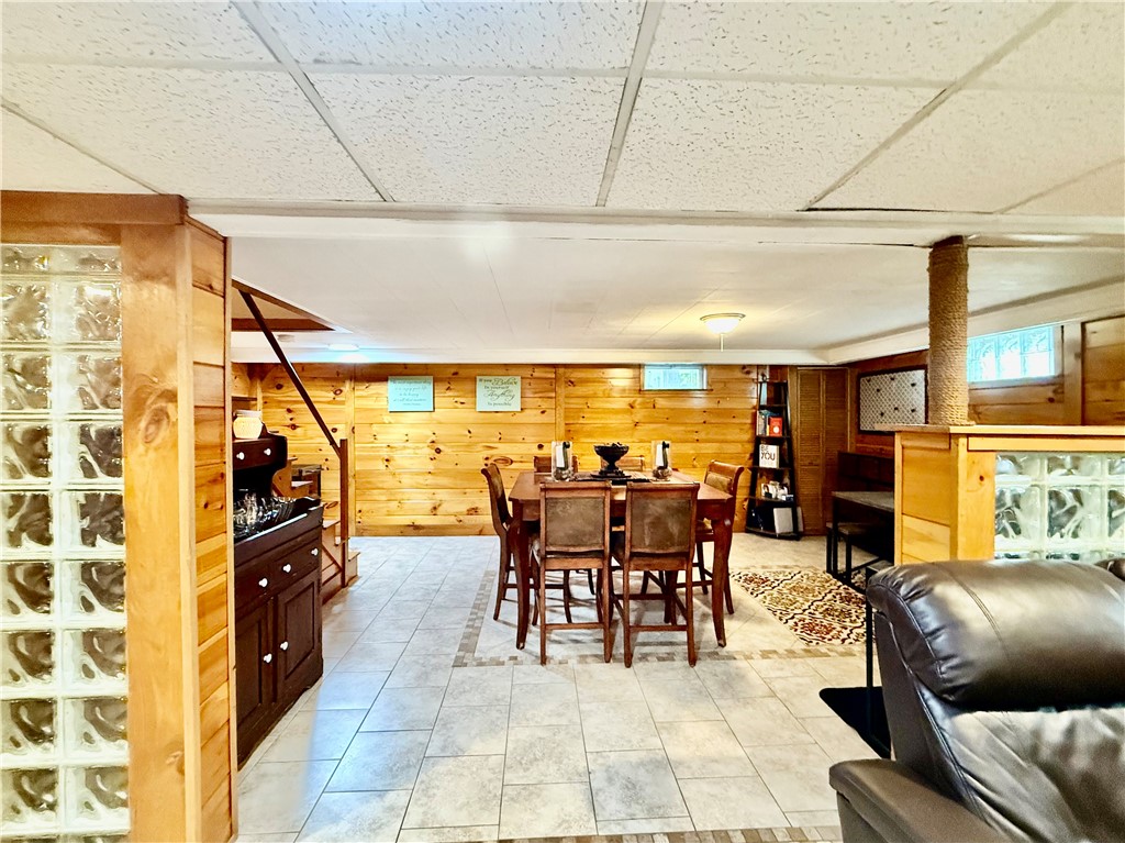 52 Grinnell Avenue
