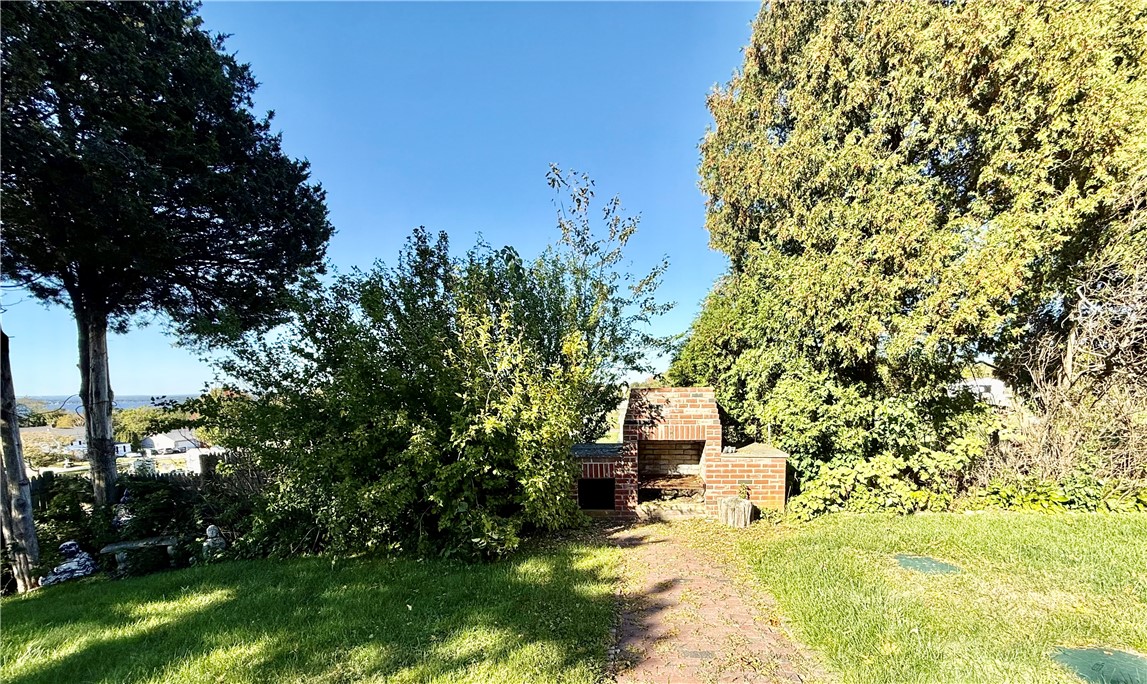 52 Grinnell Avenue