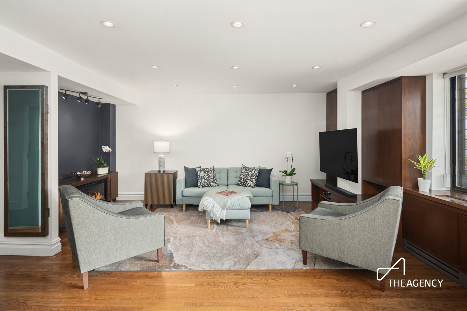 181 7TH Avenue 2B