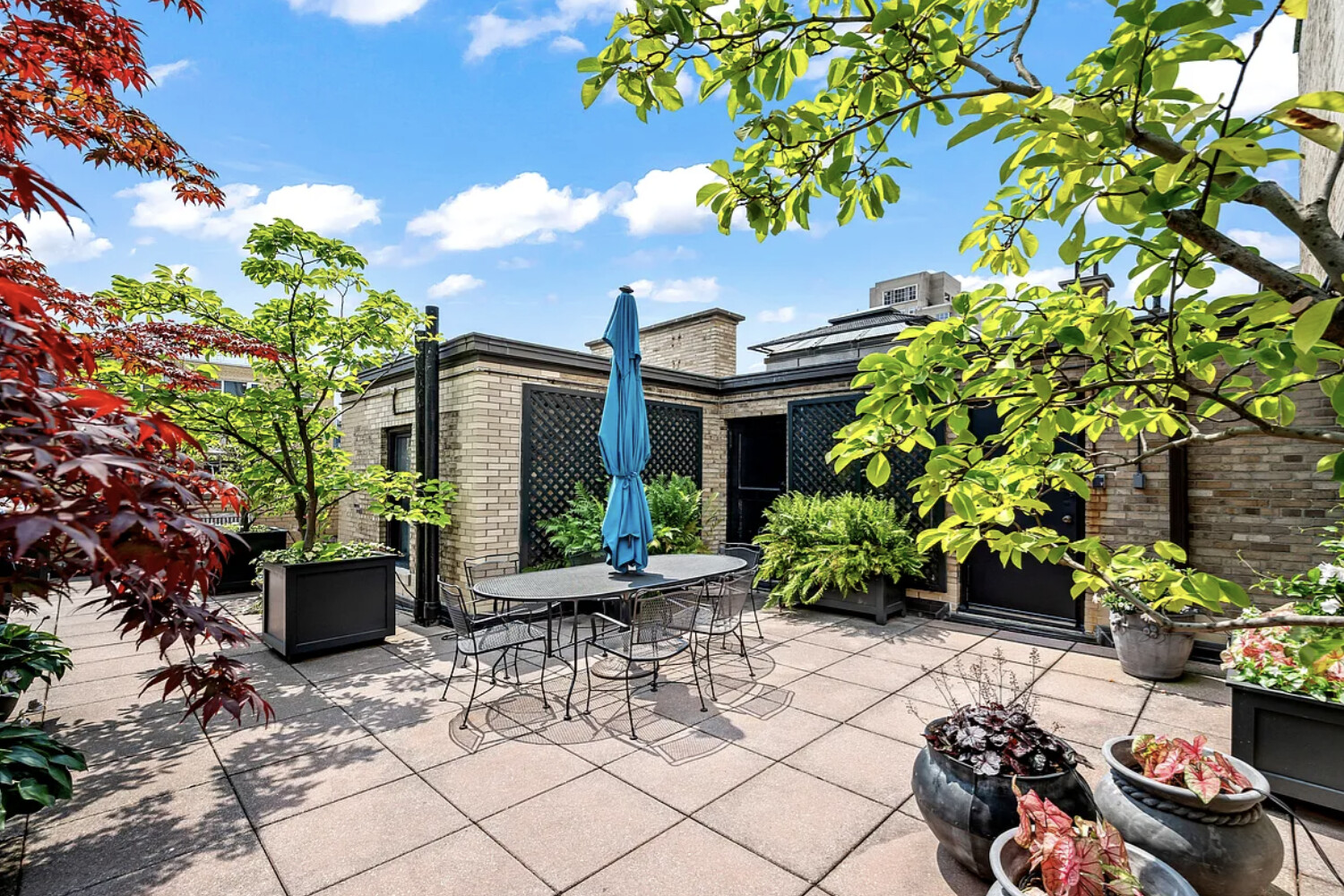 29 E 9TH Street 1