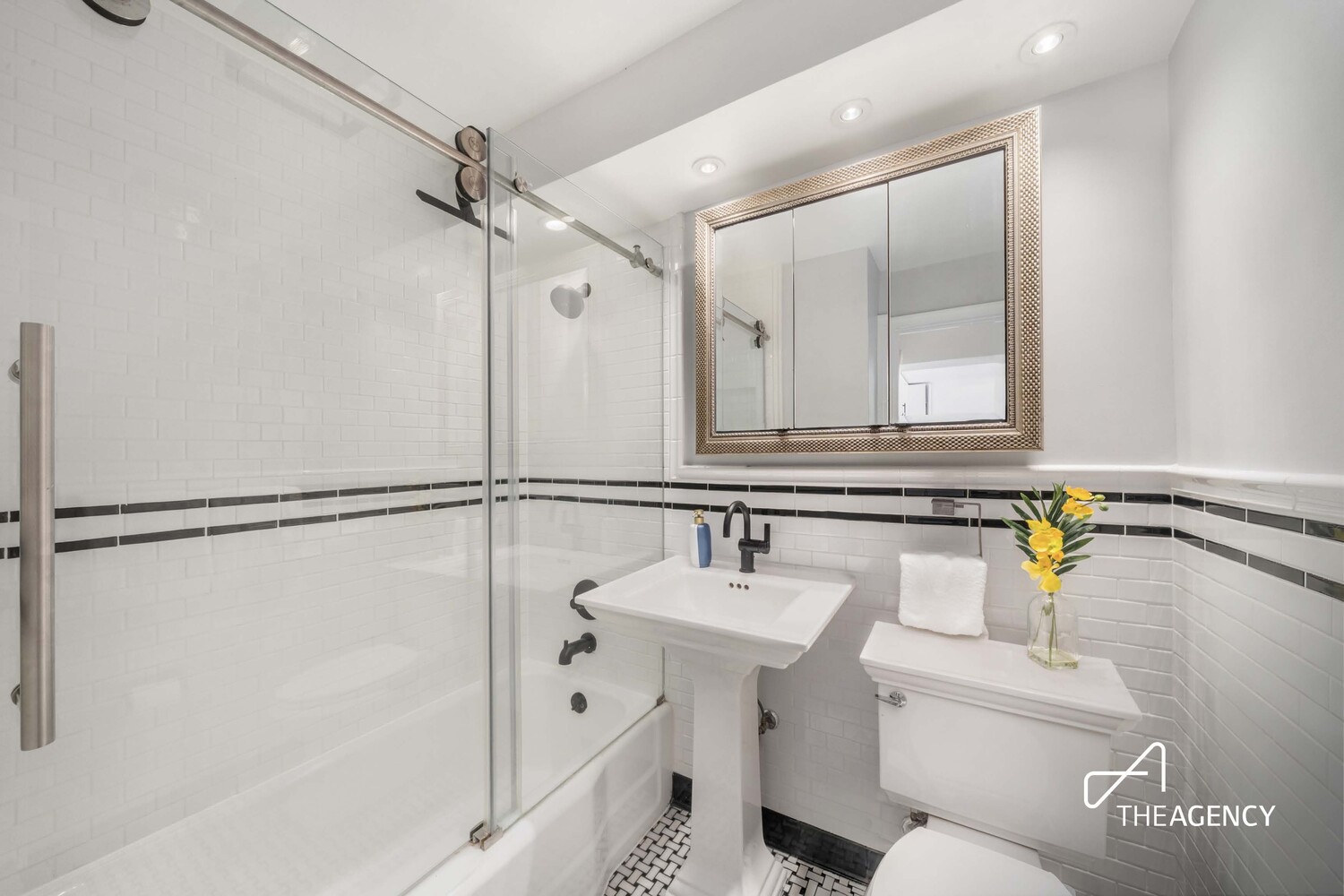 55 E 9TH Street 7L