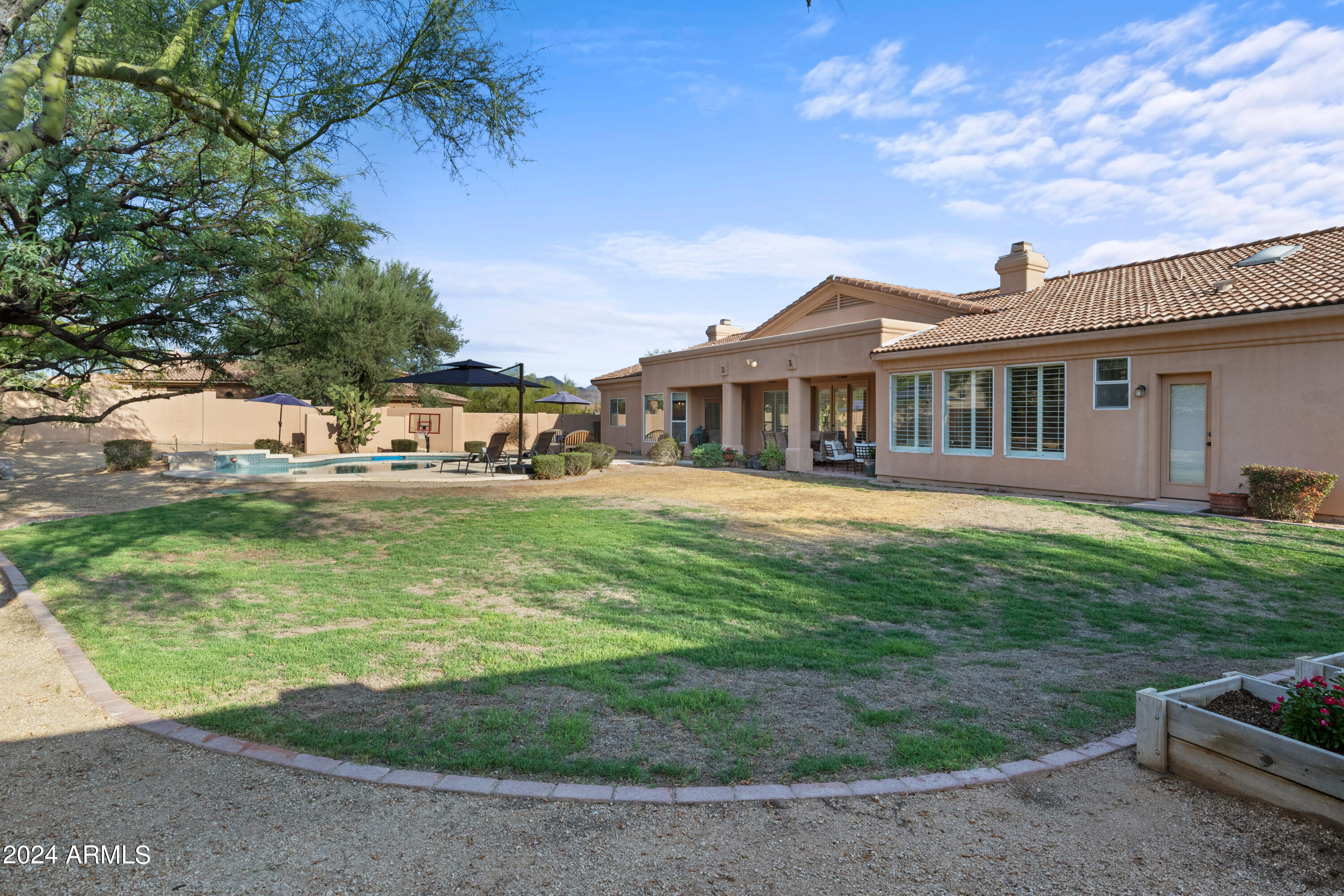 8510 E SANTA CATALINA Drive