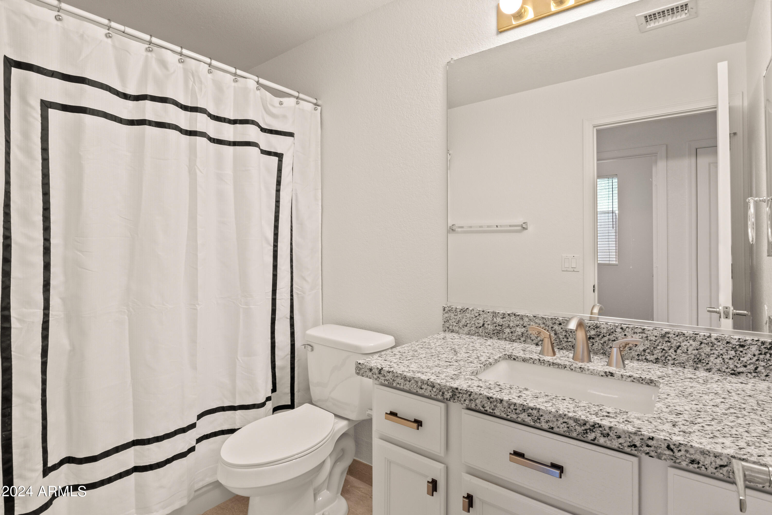 4247 E TETHER Trail