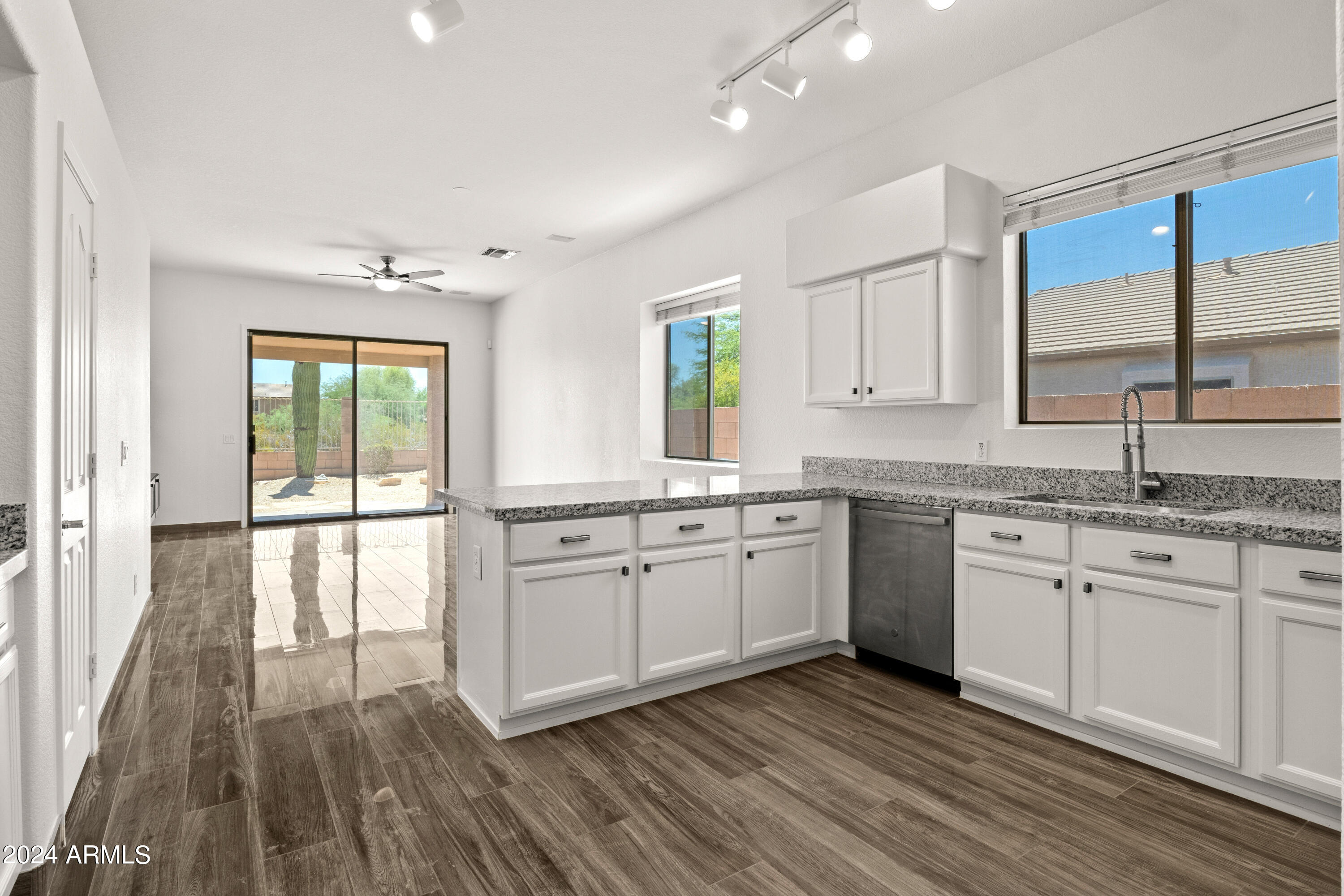 4247 E TETHER Trail