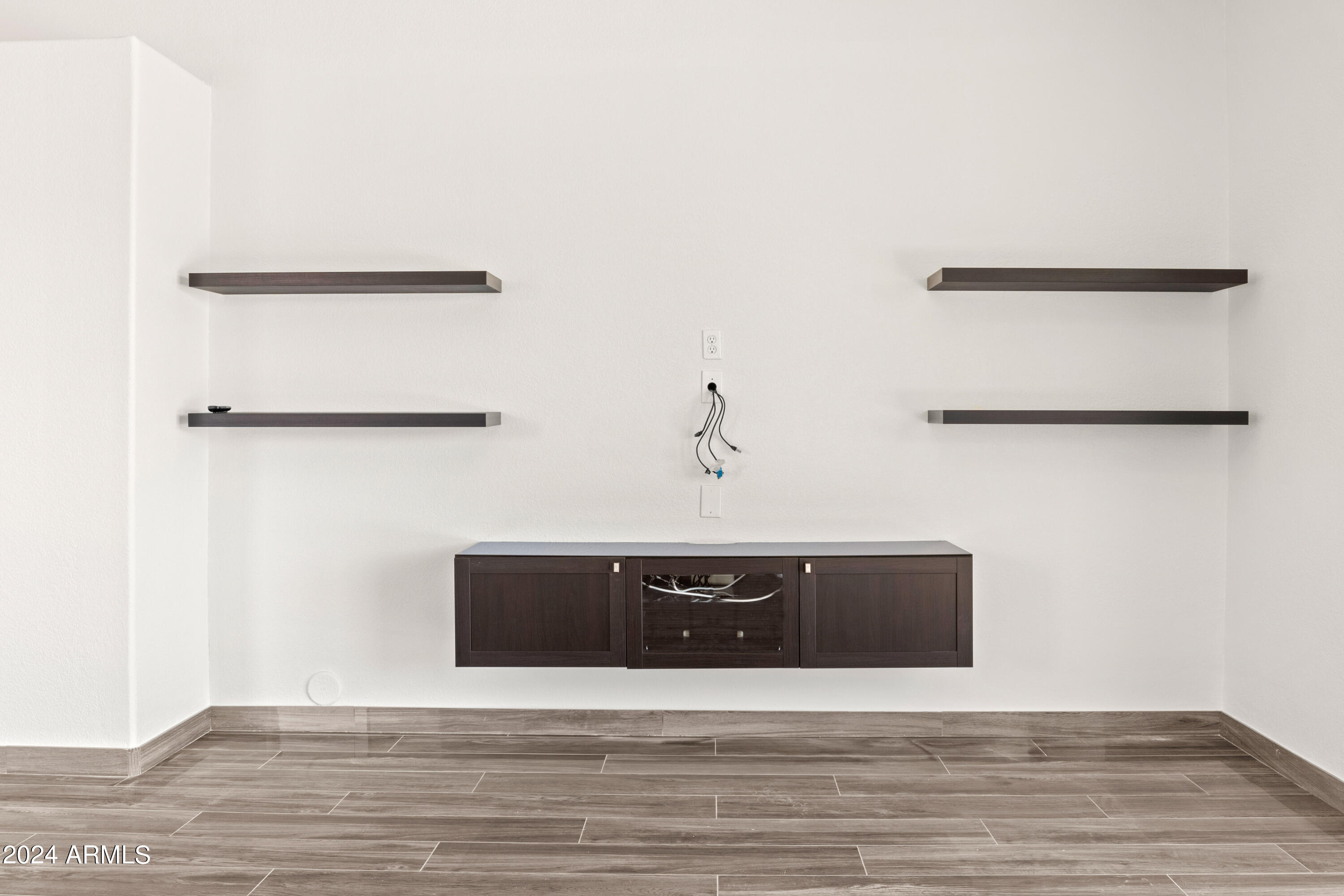4247 E TETHER Trail