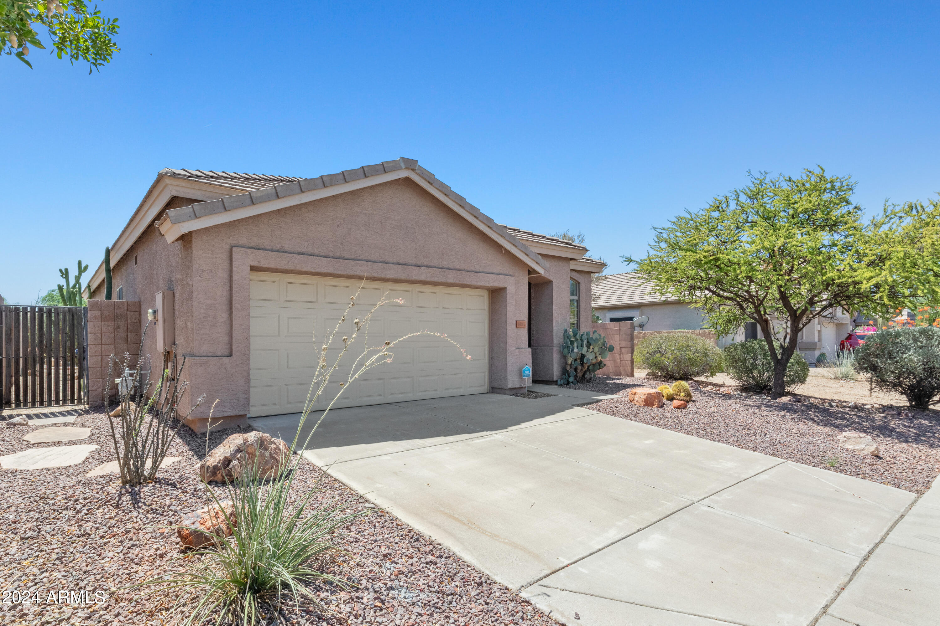 4247 E TETHER Trail