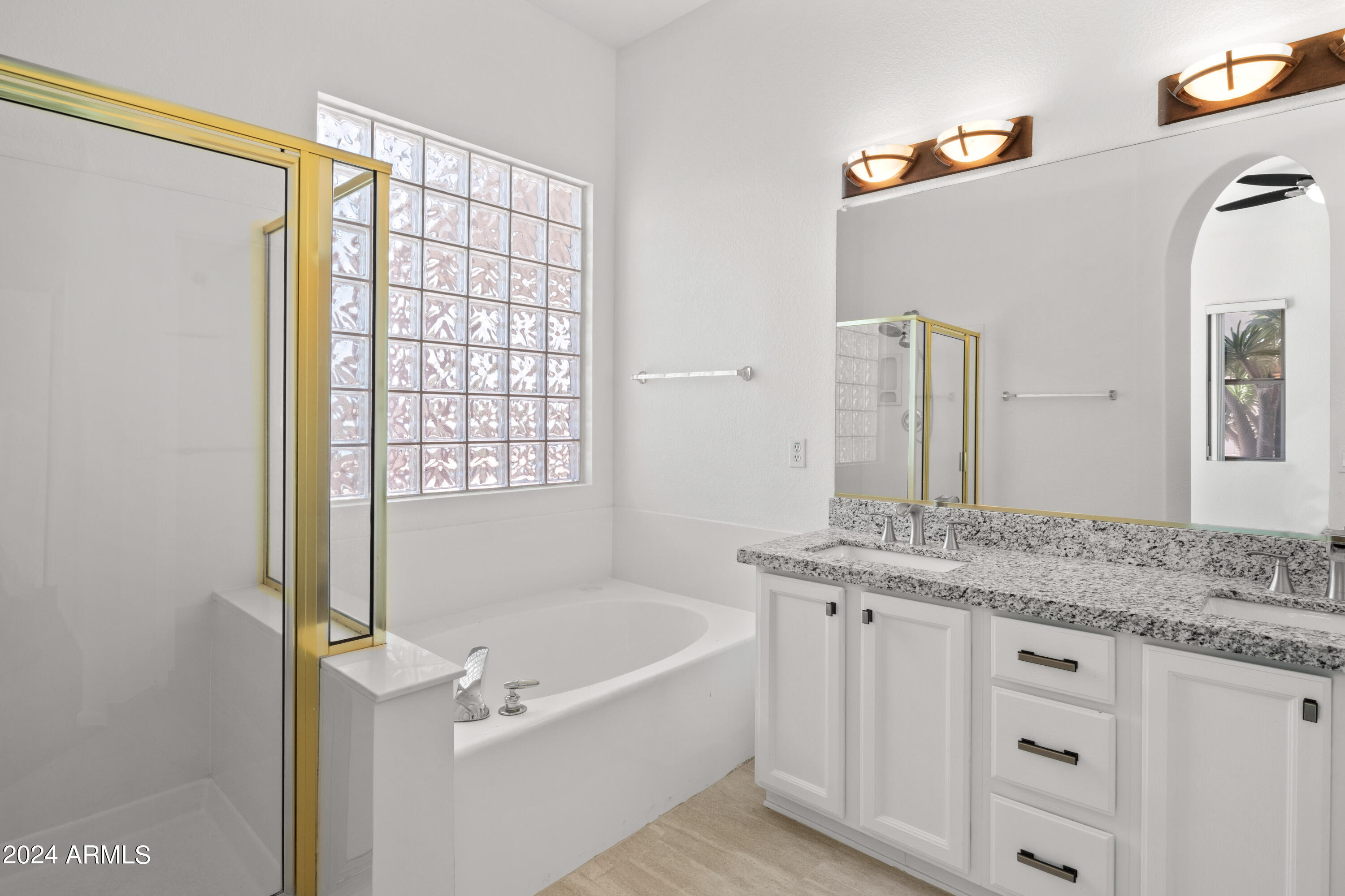 4247 E TETHER Trail