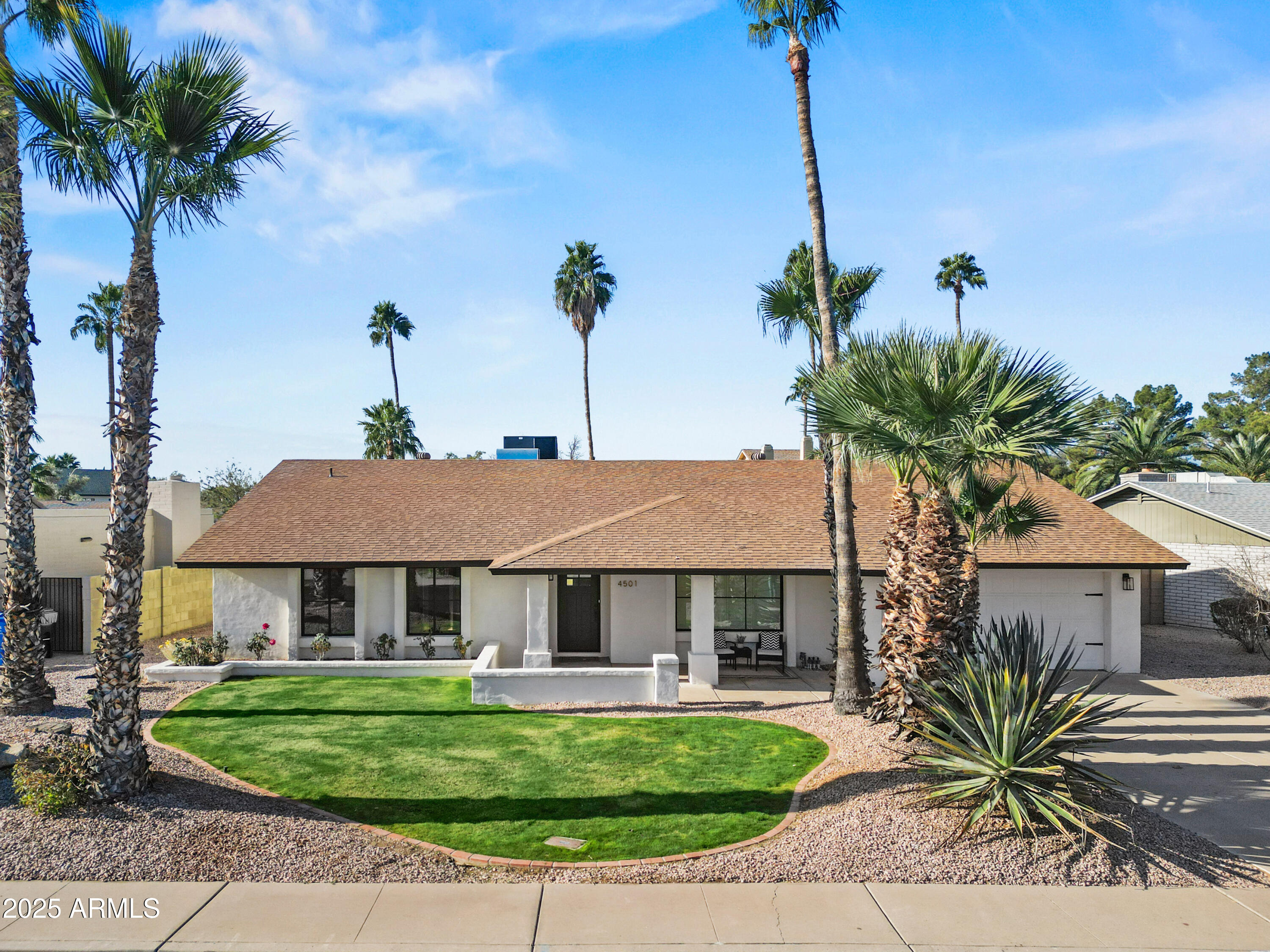 4501 E PARADISE Lane