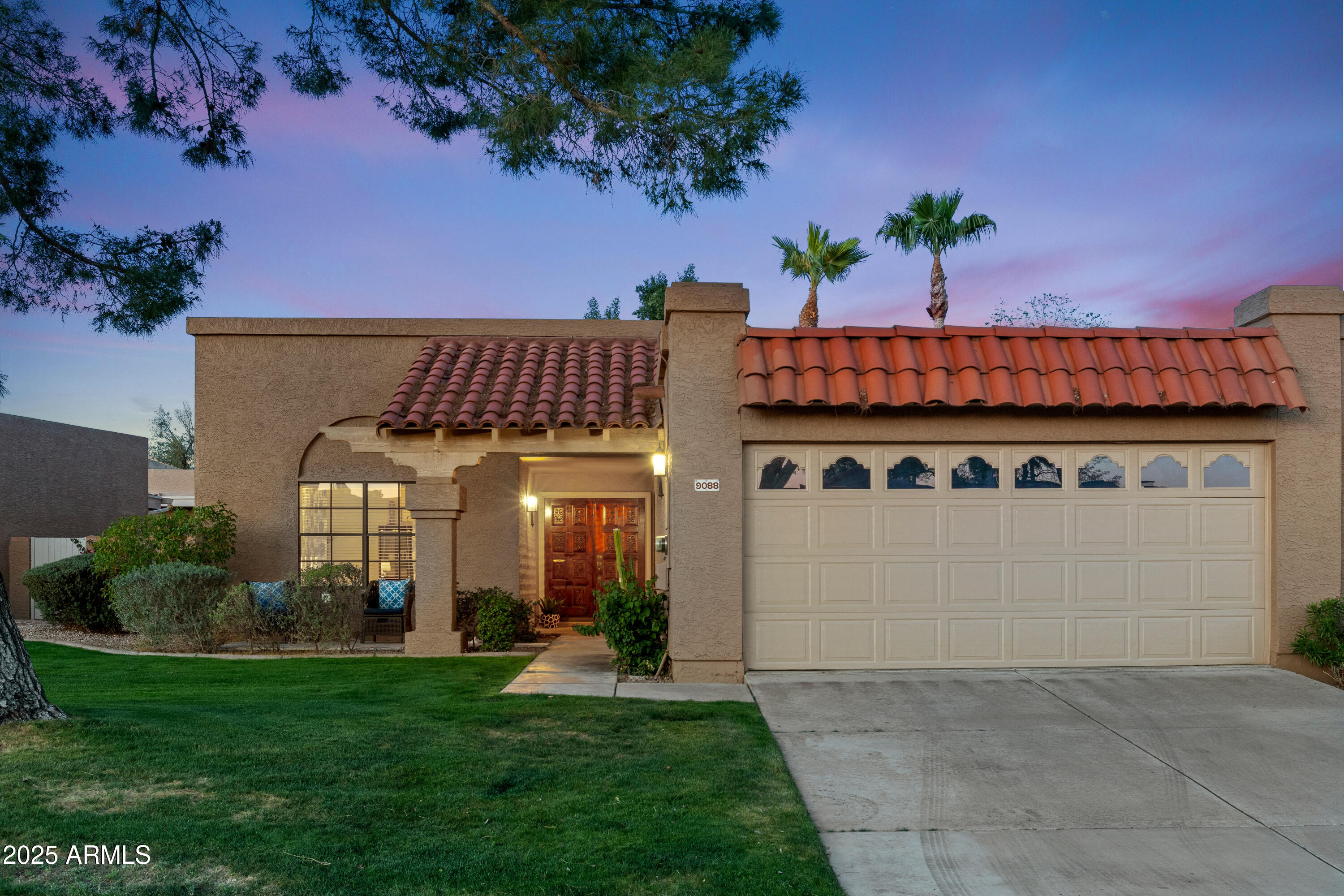 9088 E WINCHCOMB Drive