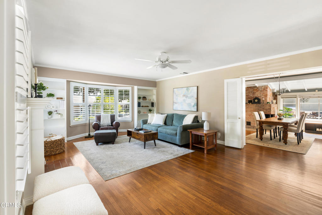 1873 N Harding Avenue