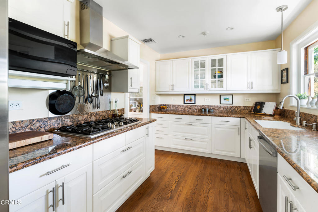 1873 N Harding Avenue