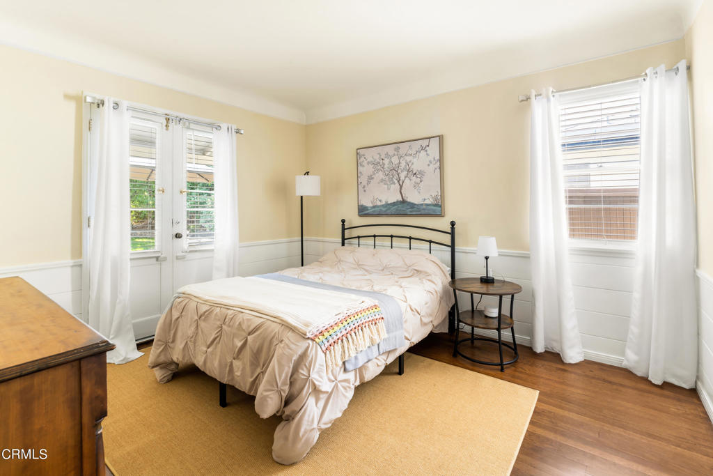 1873 N Harding Avenue