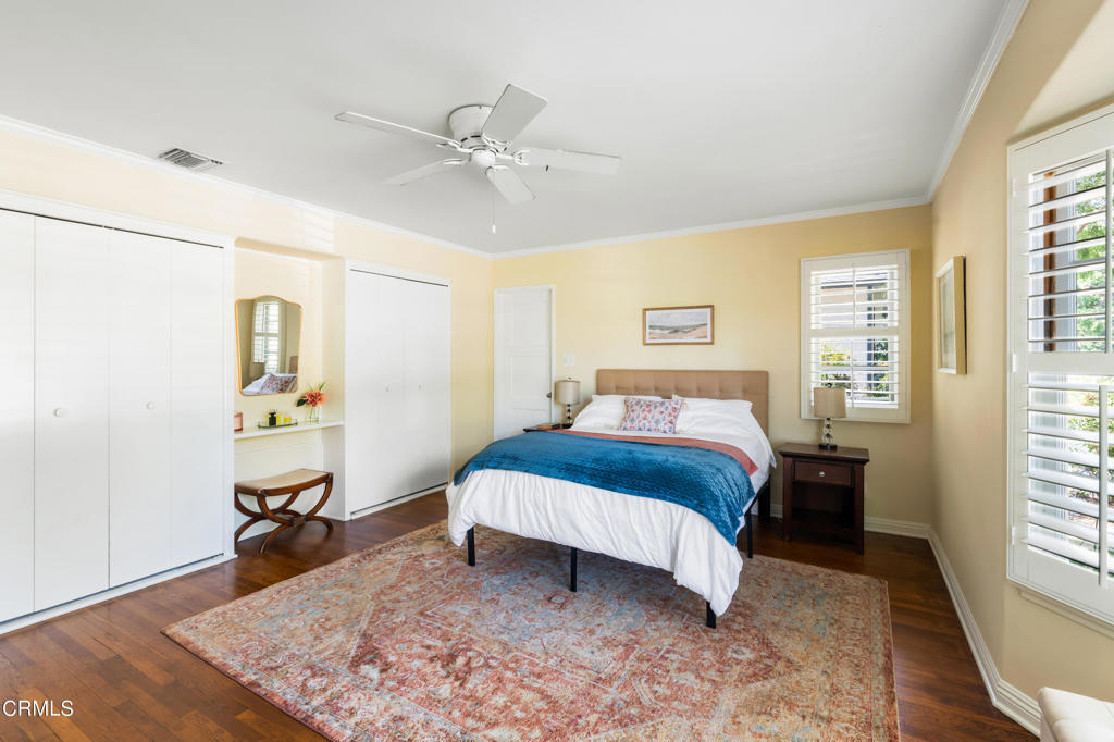 1873 N Harding Avenue