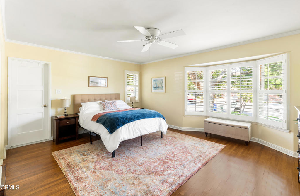 1873 N Harding Avenue