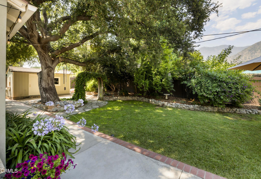 1873 N Harding Avenue