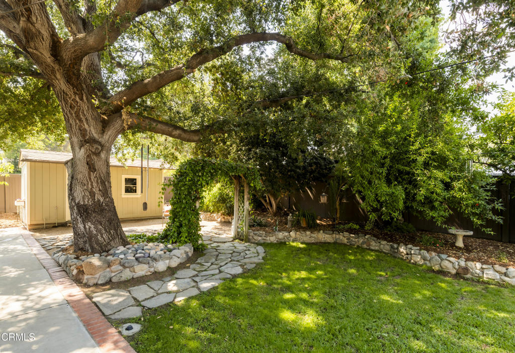 1873 N Harding Avenue