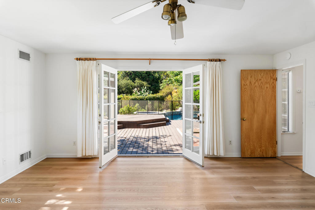 2432 Carol Park Place