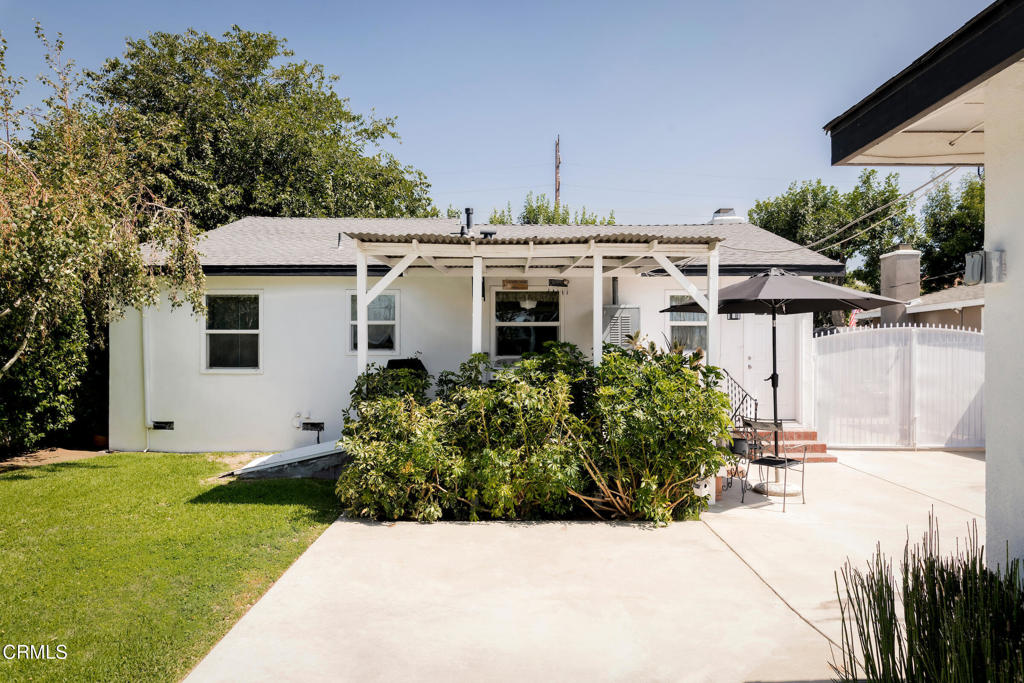 912 W Sevice Avenue