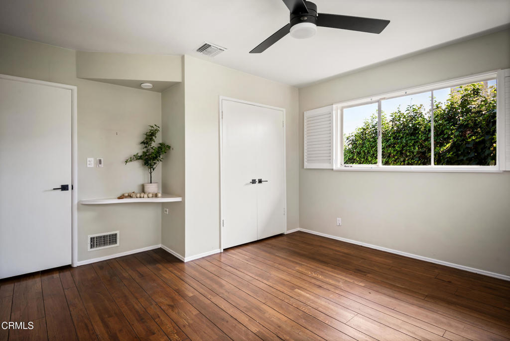 1640 N Altadena Drive