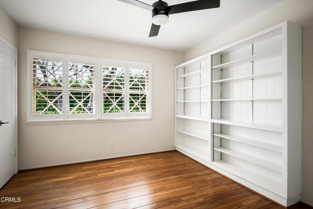 1640 N Altadena Drive