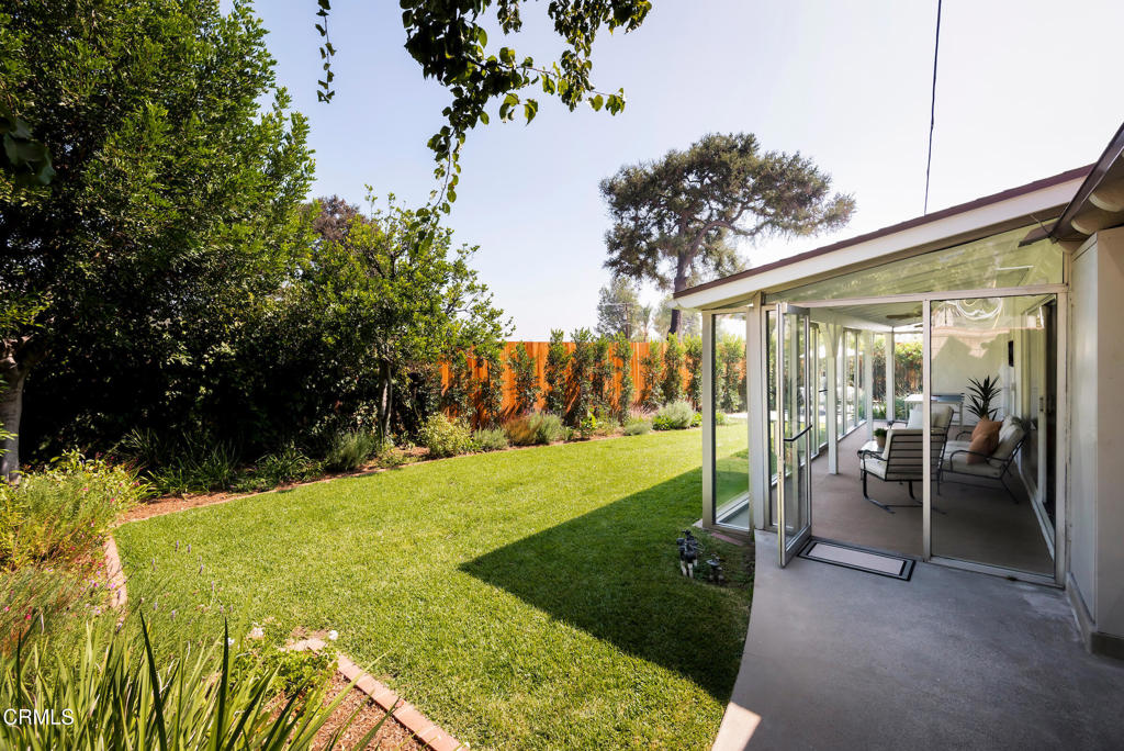 1640 N Altadena Drive