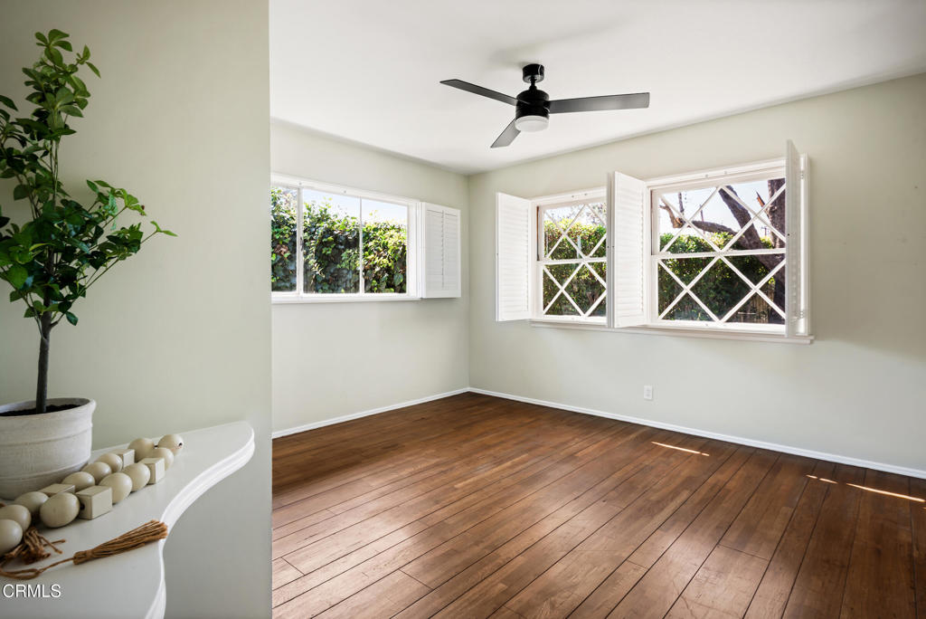 1640 N Altadena Drive