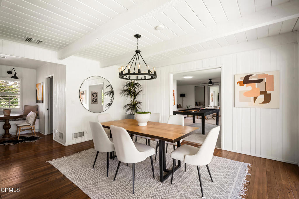 1640 N Altadena Drive