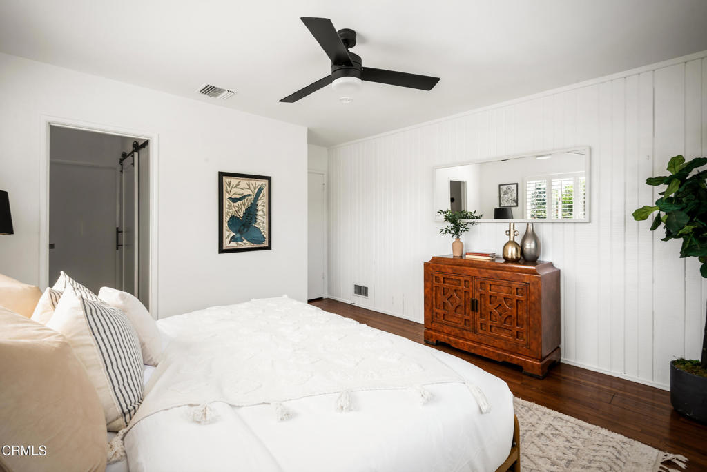 1640 N Altadena Drive