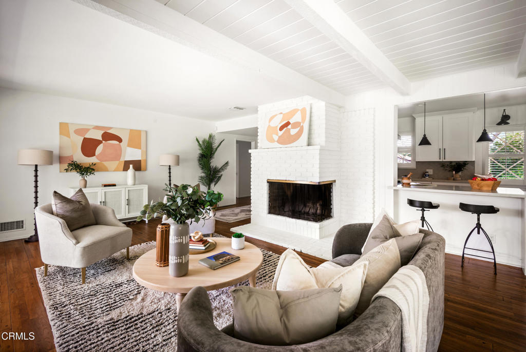 1640 N Altadena Drive