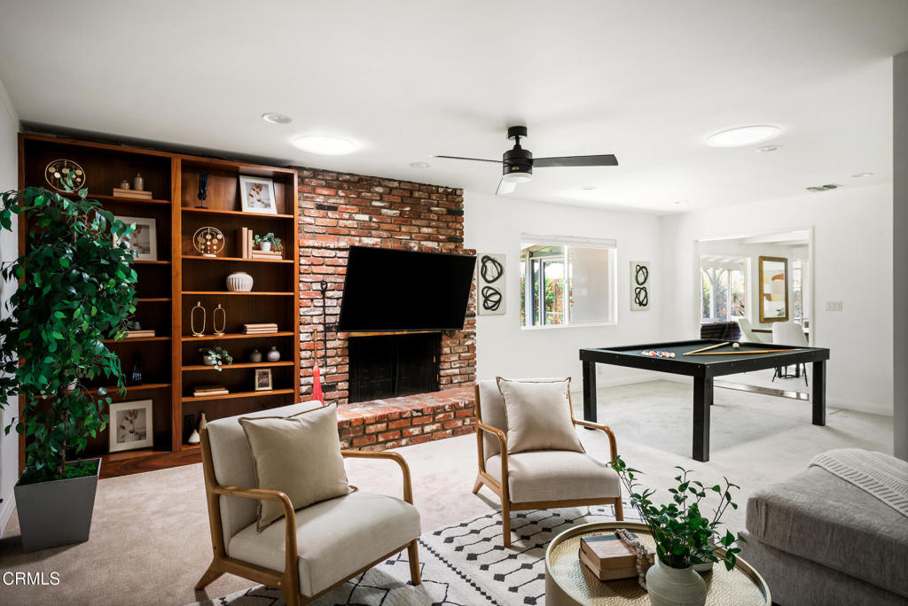 1640 N Altadena Drive