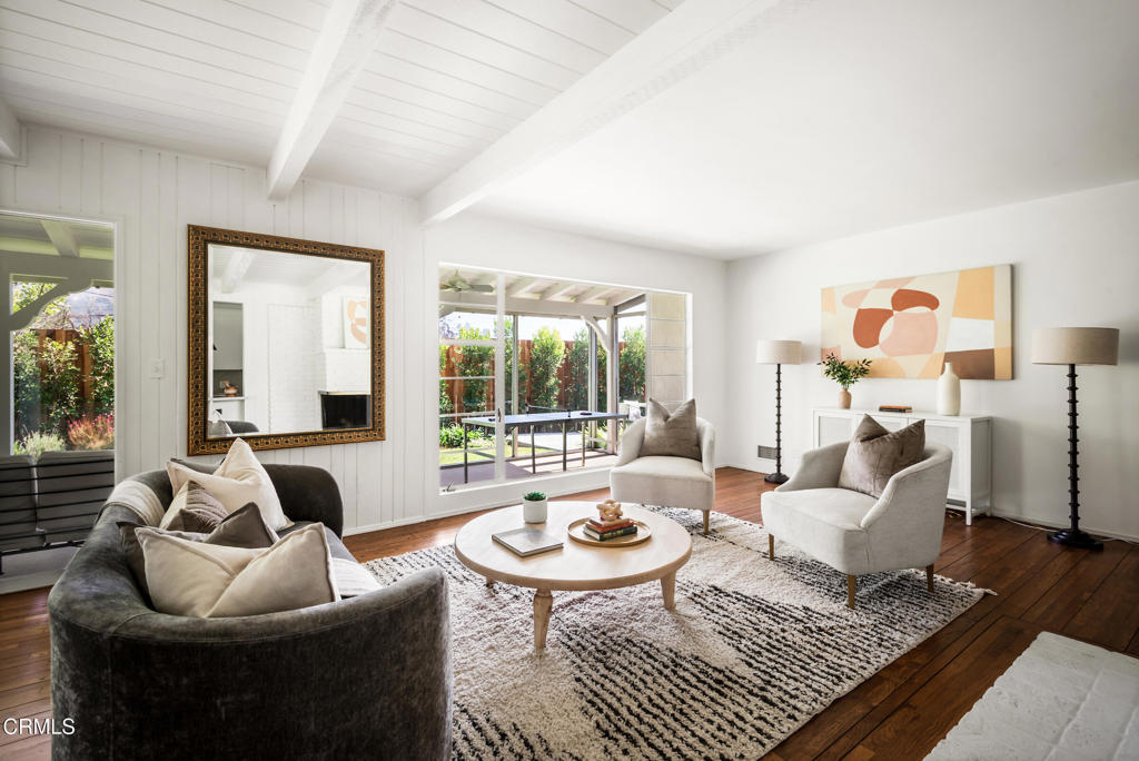 1640 N Altadena Drive