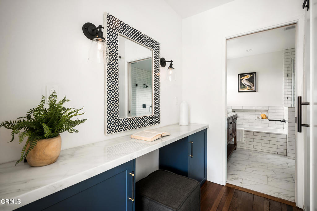 1640 N Altadena Drive