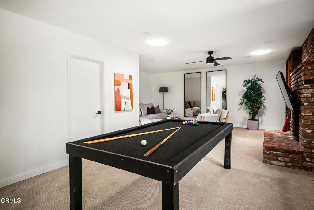 1640 N Altadena Drive