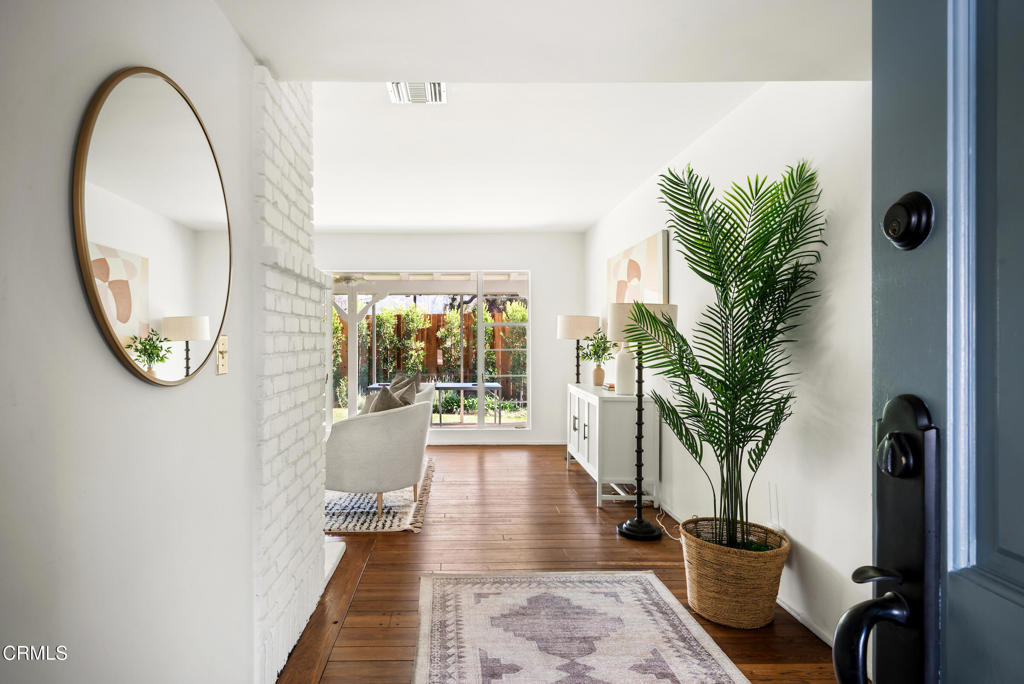 1640 N Altadena Drive