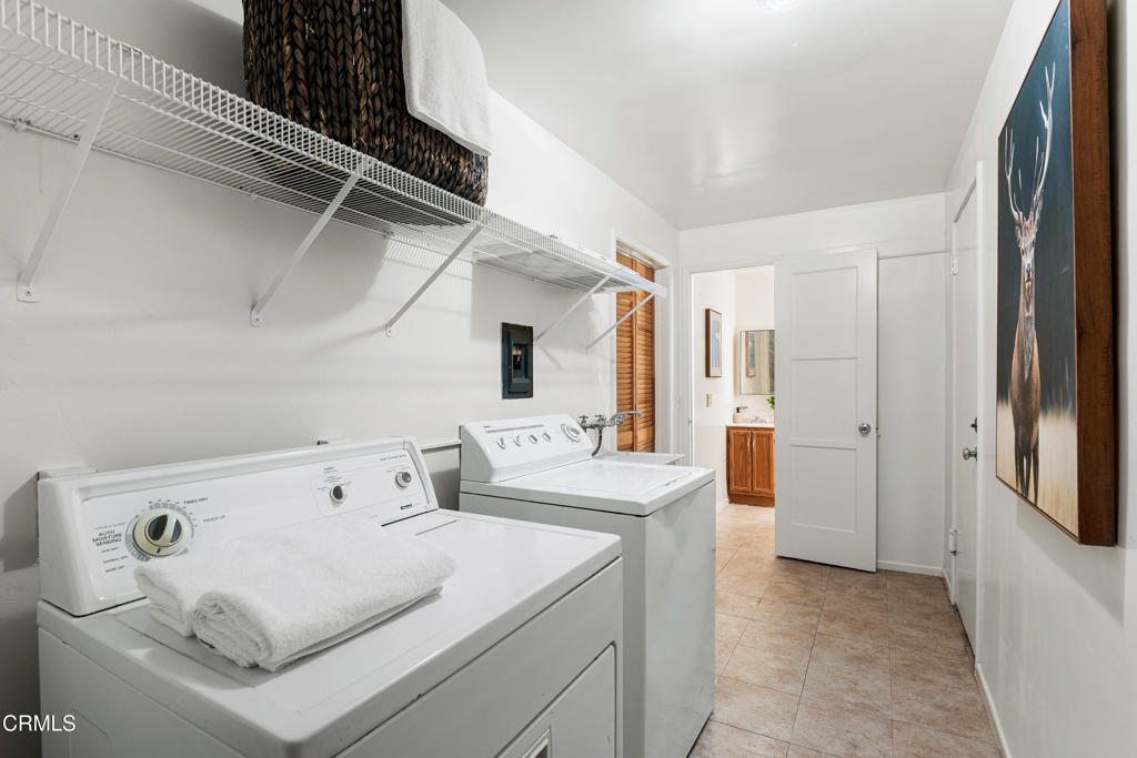 1563 Valencia Avenue