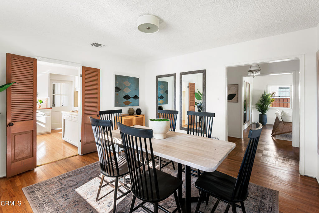 1563 Valencia Avenue