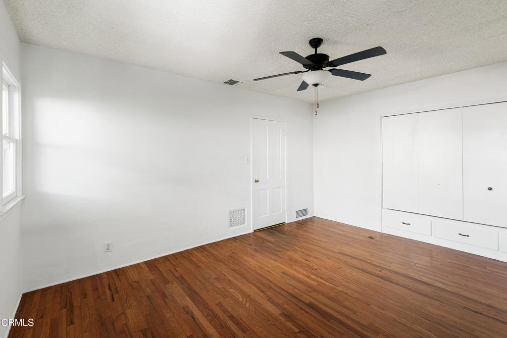 1563 Valencia Avenue