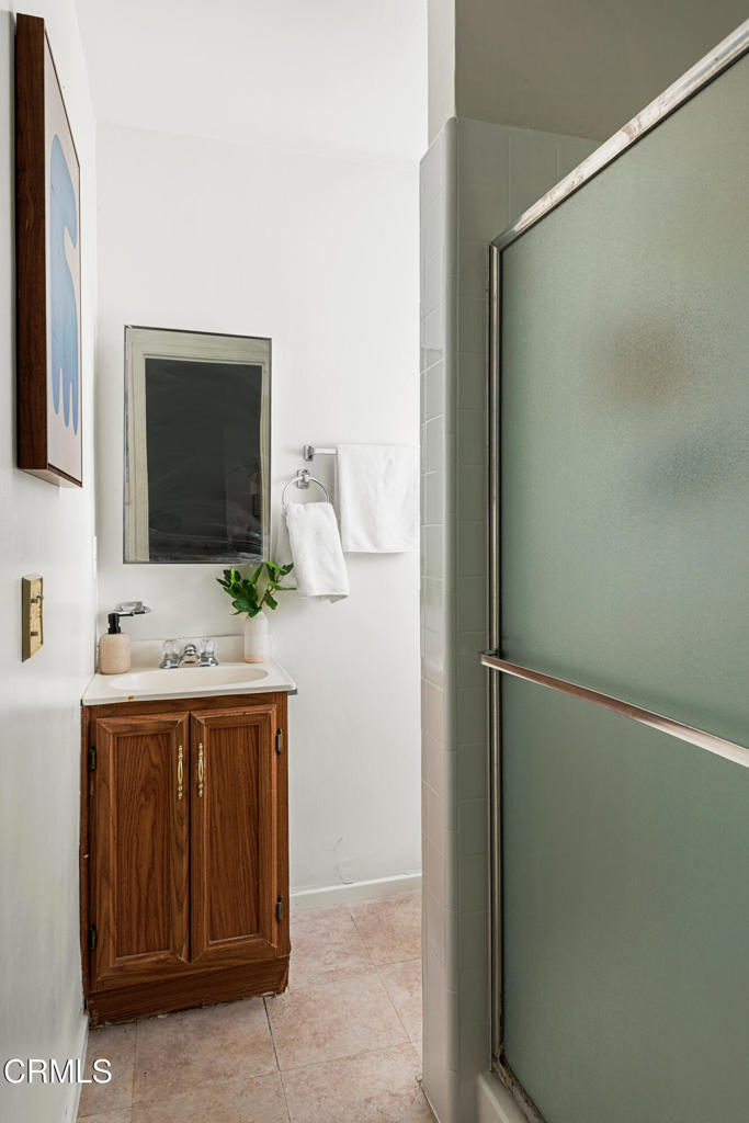 1563 Valencia Avenue