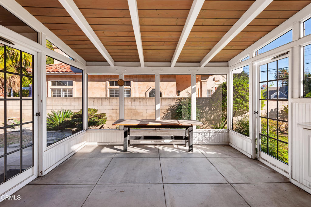 143 W Greystone Avenue