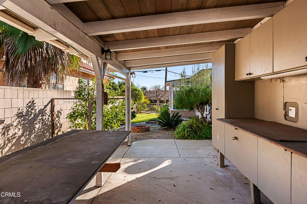 143 W Greystone Avenue