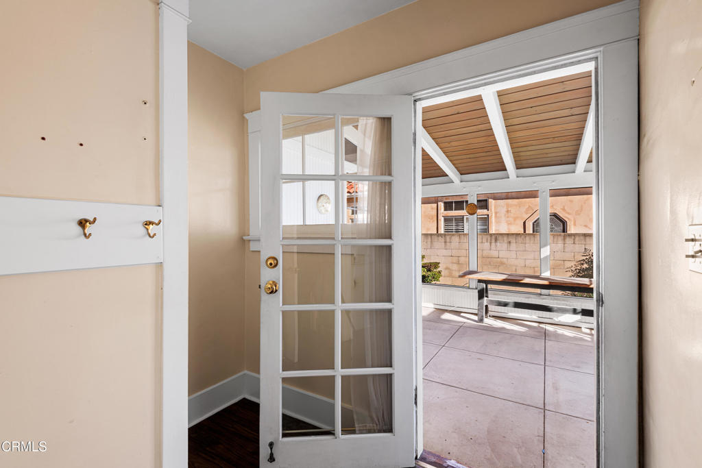 143 W Greystone Avenue