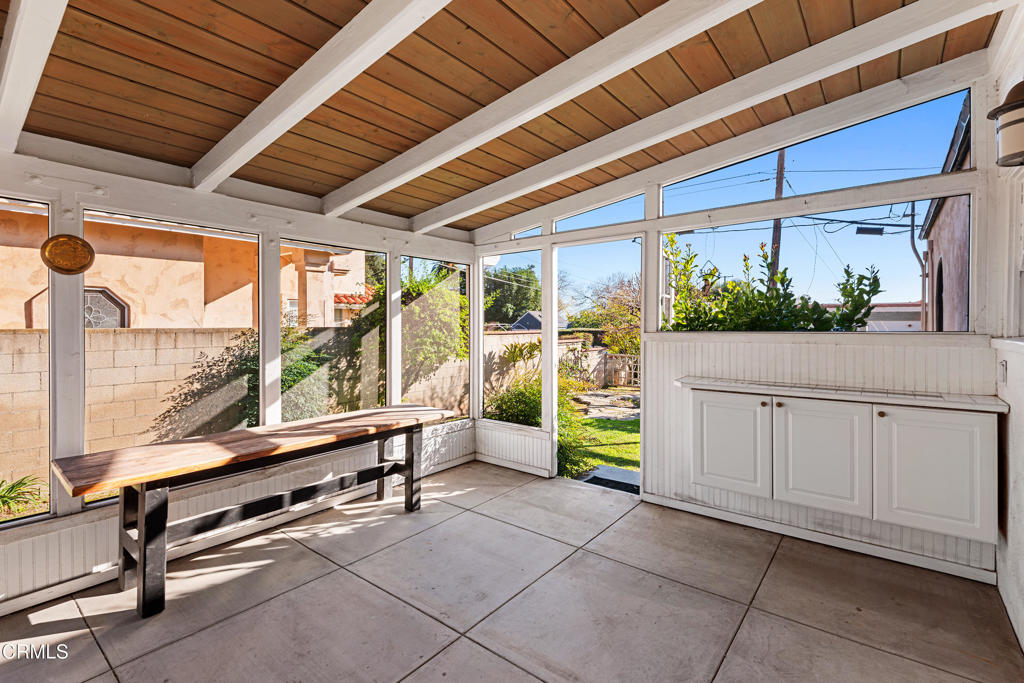 143 W Greystone Avenue