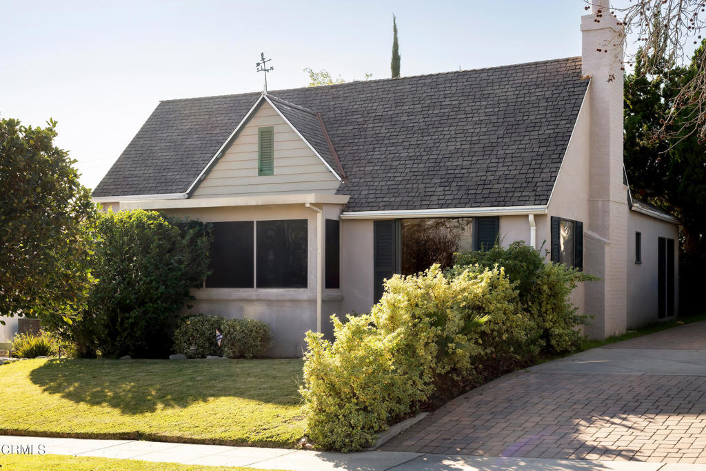 1533 Coolidge Avenue