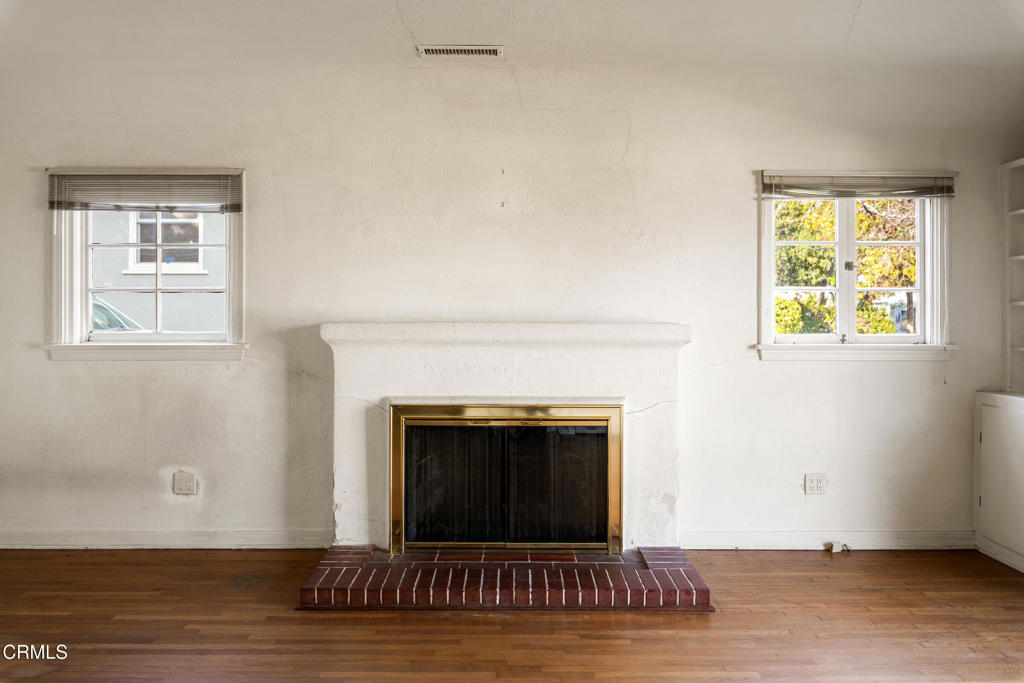 1533 Coolidge Avenue