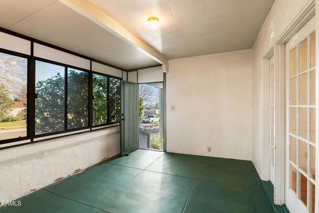 1533 Coolidge Avenue