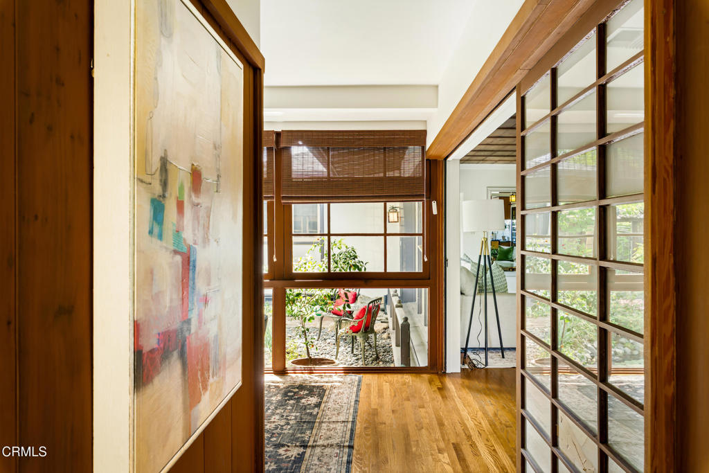 1364 N Harding Avenue