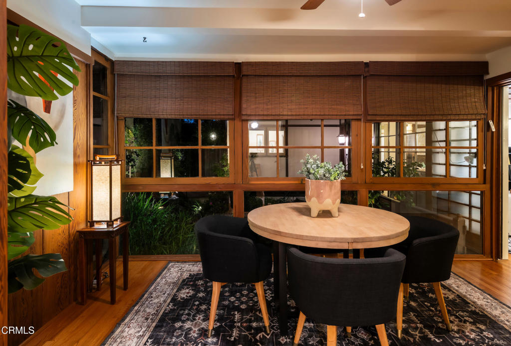 1364 N Harding Avenue